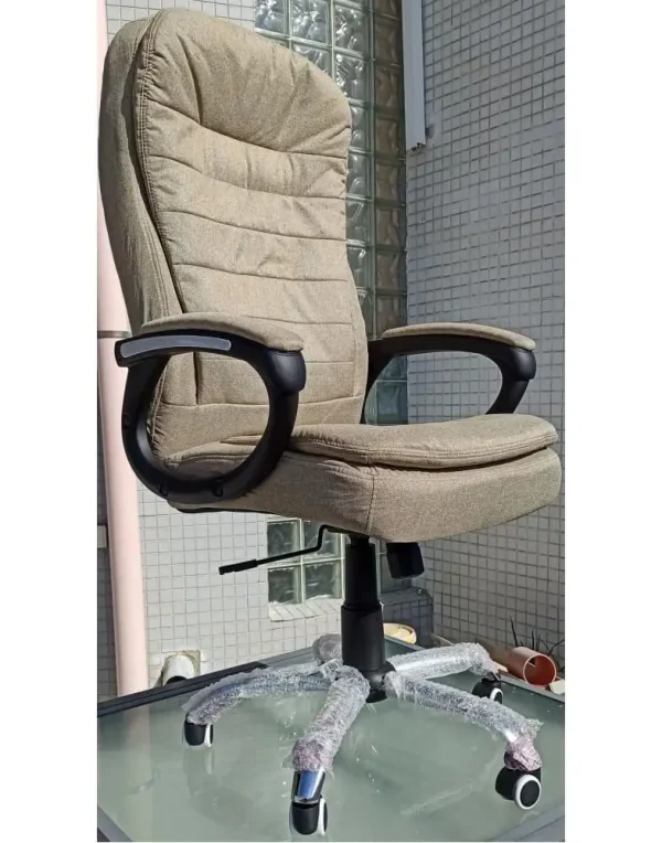 כיסא מחשב מפואר למשתמשים בכל הגילים בבית או במשרד